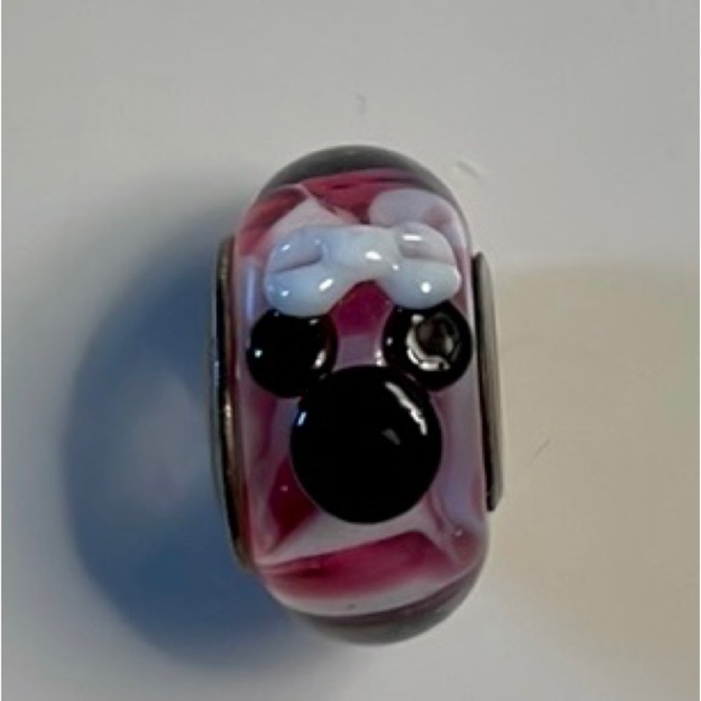 Pink Disney Minnie Mouse Chamilia Charm